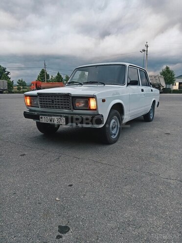 LADA (VAZ) 2107-1