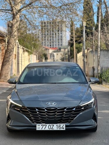 Hyundai Elantra-4