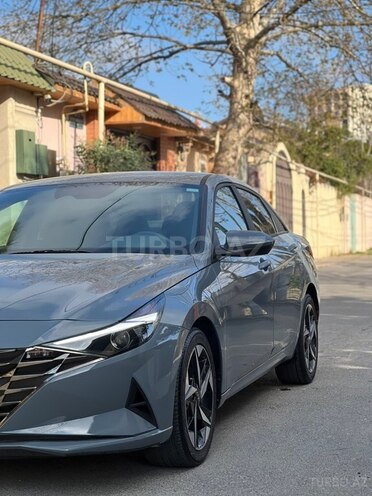 Hyundai Elantra-8
