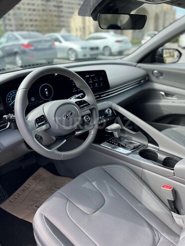 Hyundai Elantra-20