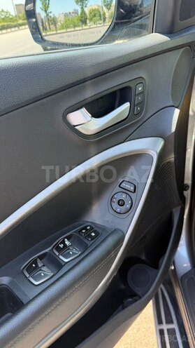 Hyundai Santa Fe-10
