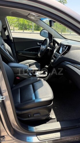 Hyundai Santa Fe-14