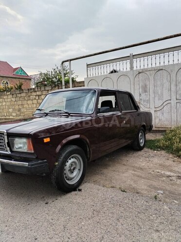 LADA (VAZ) 2107-2