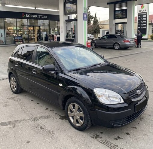 Kia Rio-2