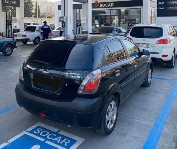 Kia Rio-3
