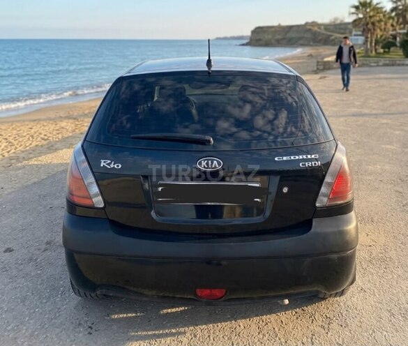 Kia Rio-5