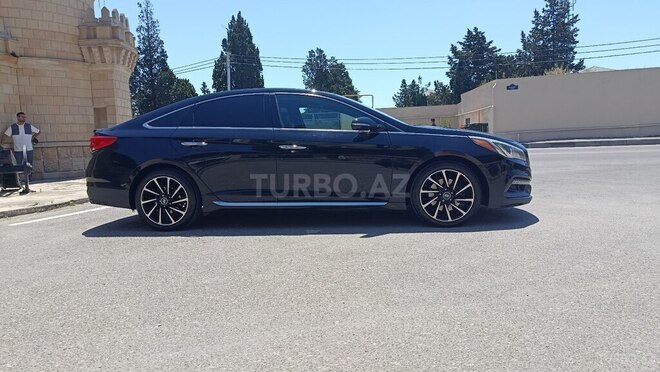 Hyundai Sonata-4