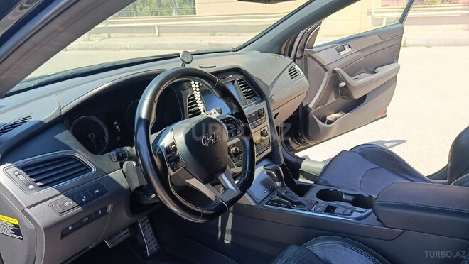 Hyundai Sonata-8