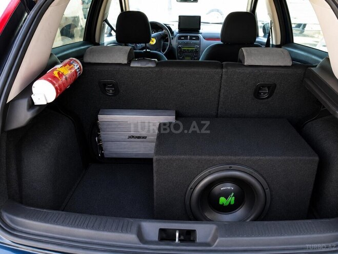 Fiat Punto-6