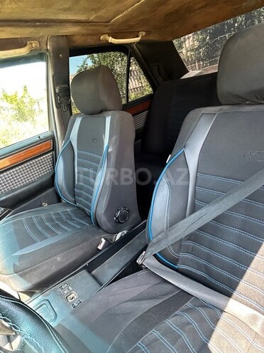 Mercedes 250 D-9