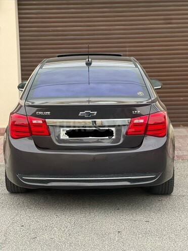 Chevrolet Cruze-11