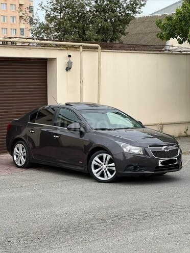 Chevrolet Cruze-1
