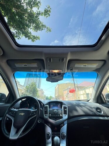 Chevrolet Cruze-10