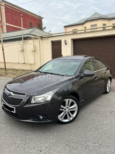 Chevrolet Cruze-13