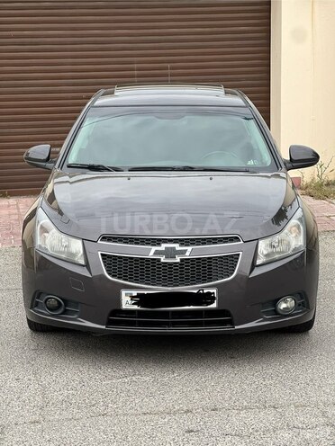 Chevrolet Cruze-12