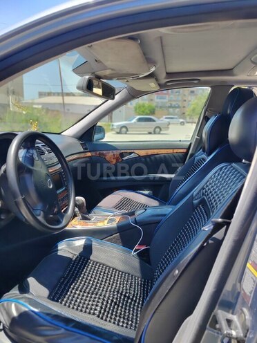 Mercedes E 240-9
