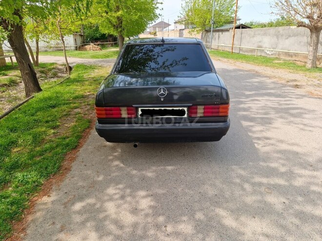 Mercedes 190-3