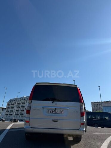 Mercedes Viano-3