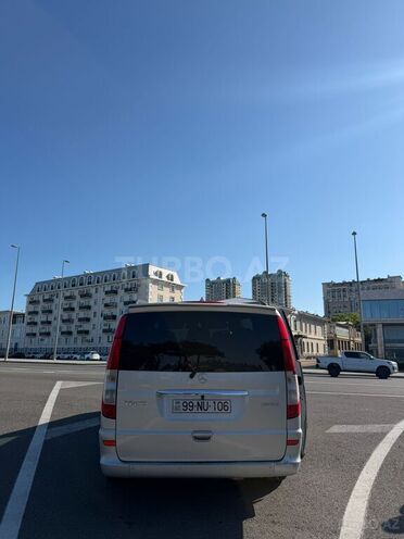Mercedes Viano-12