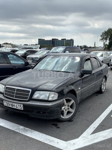 Mercedes C 200-2