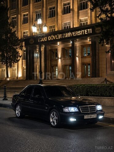 Mercedes C 200-1