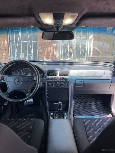 Mercedes C 200-4