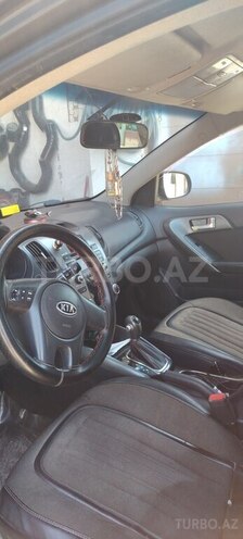 Kia Cerato-4