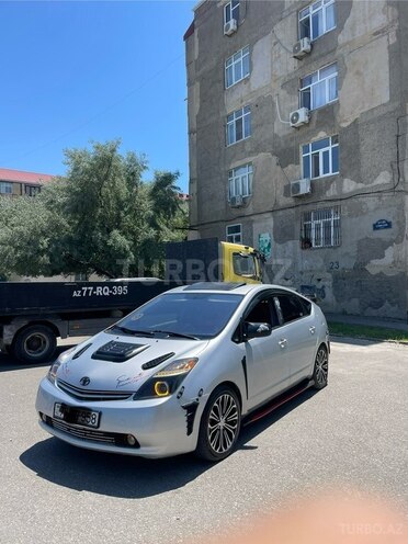 Toyota Prius-1