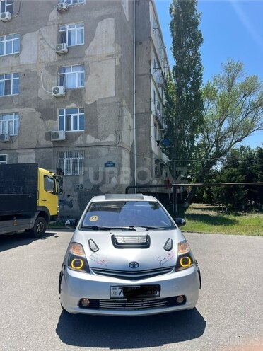 Toyota Prius-2