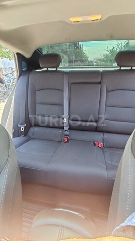 Chevrolet Malibu-8