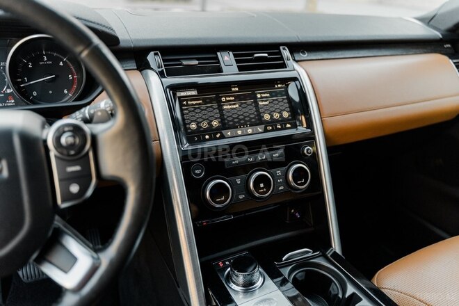 Land Rover Discovery-11