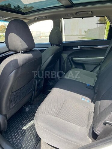 Kia Sorento-5