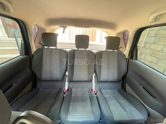 Renault Scenic-15