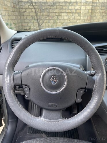 Renault Scenic-9