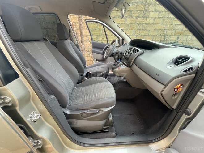 Renault Scenic-7