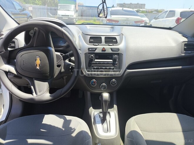 Chevrolet Cobalt-5