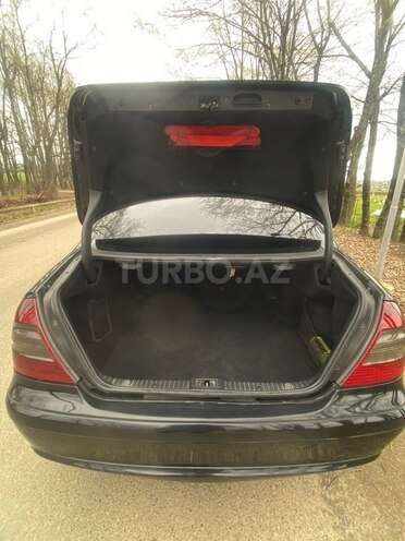 Mercedes E 220-9