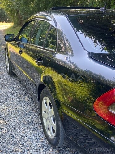 Mercedes E 220-4