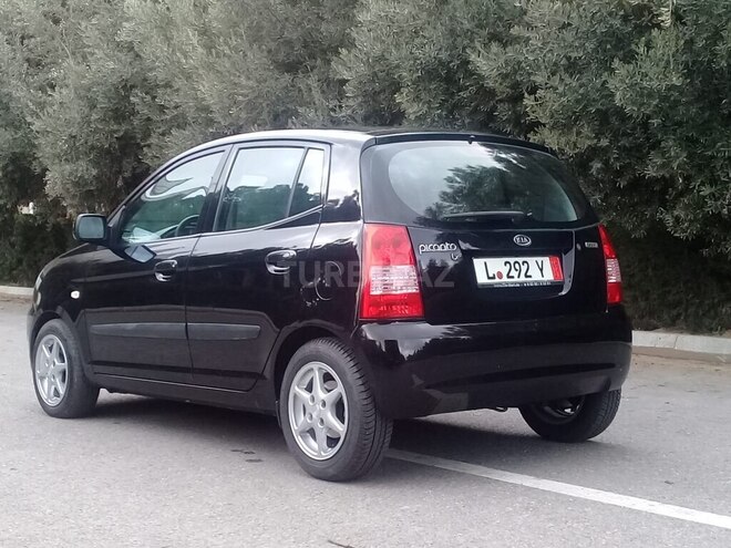 Kia Picanto-12