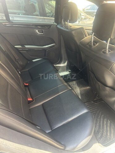 Mercedes E 250-7