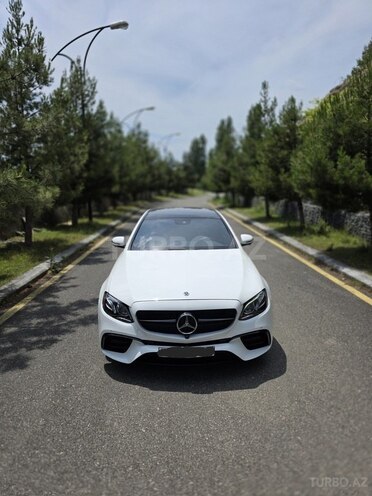 Mercedes E 300-1