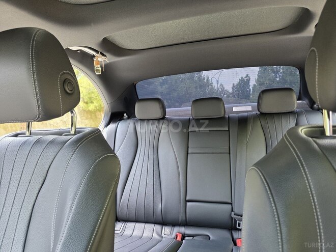 Mercedes E 300-7