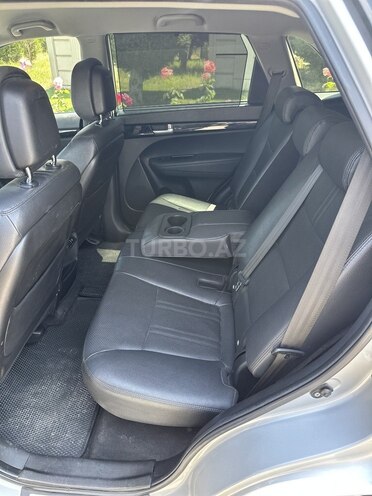 Kia Sorento-8