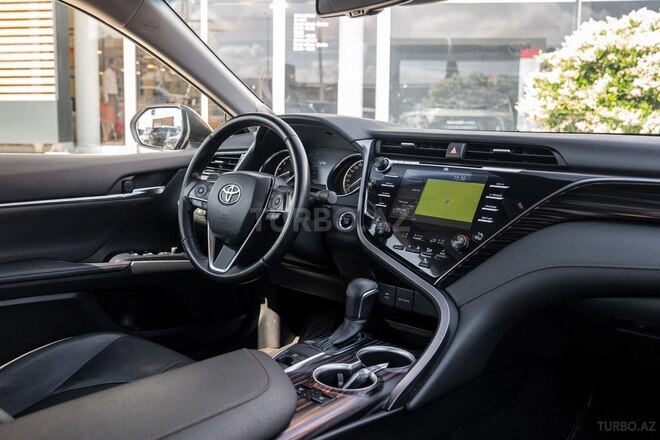 Toyota Camry-9