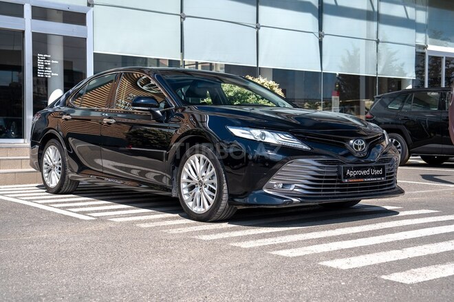 Toyota Camry-5