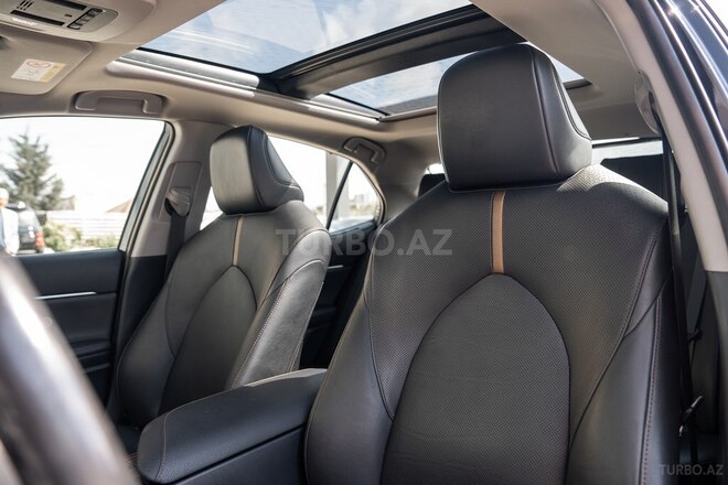 Toyota Camry-10