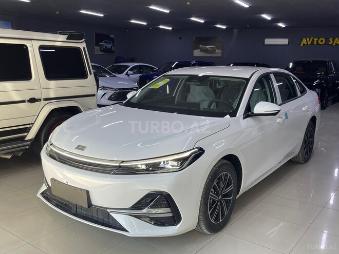 Geely Galaxy A7-3