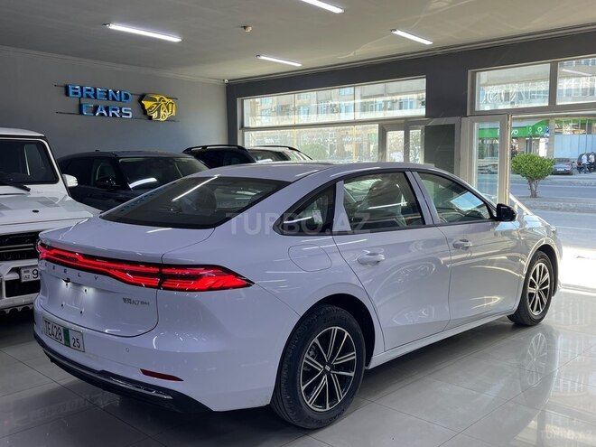 Geely Galaxy A7-11