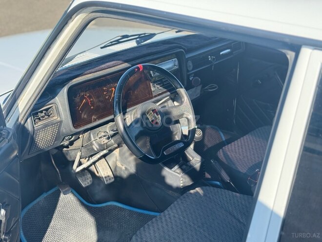 LADA (VAZ) 2107-16