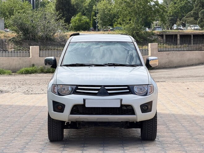 Mitsubishi L200-3